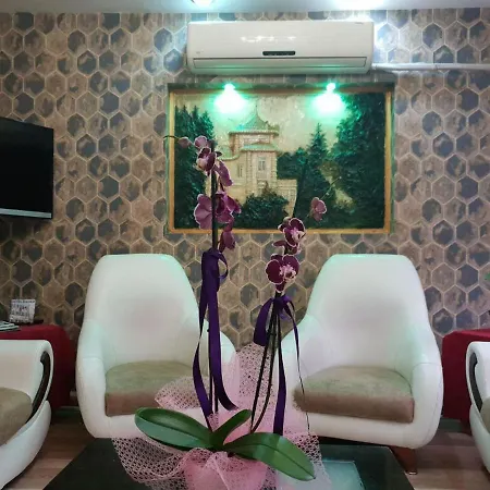 Sulduz Hotel *