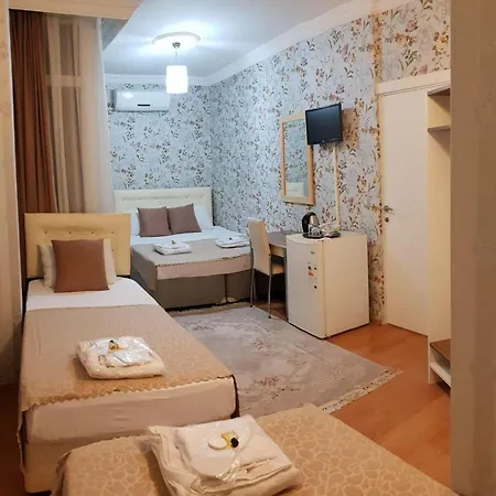 Sulduz Hotel *